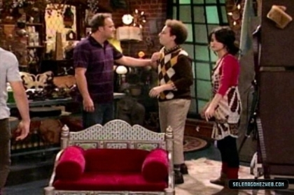 normal_selena-gomez-0008 - Wizards Of Waverly Place - Hugh is Not Normous - Screencaps