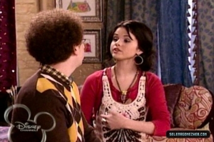 normal_selena-gomez-0027 - Wizards Of Waverly Place - Hugh is Not Normous - Screencaps