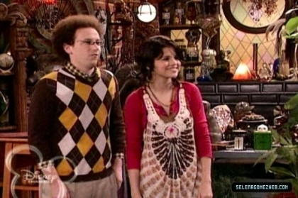 normal_selena-gomez-0071