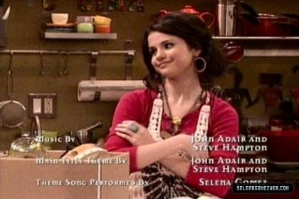 normal_selena-gomez-0100 - Wizards Of Waverly Place - Hugh is Not Normous - Screencaps