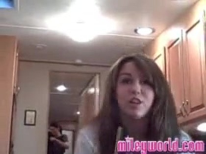 MileyWorld - Fly In The Wa_ lol 214 - MileyWorld - Fly In The Wa - Captures 1