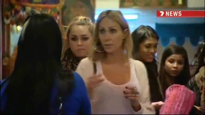 Miley Cyrus - Channel 7 Seven News, Australia! 093 - Miley Cyrus - Channel 7 Seven News Australia