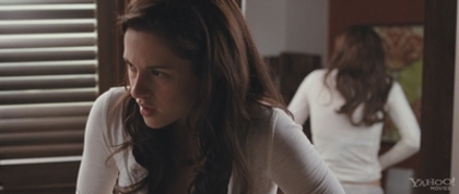 119 - Breaking Dawn Trailer Screencaps