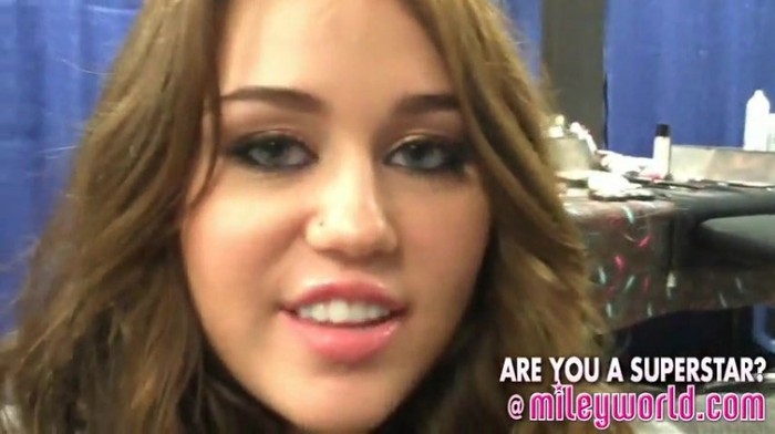 MileyWorld\'s _Be a Star_ Contest Round 7 070