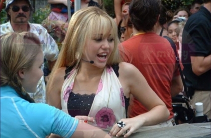 normal_023 - MileyWorld - June 22nd 2006 - Hannah Montana Concert At Typhoon Lagoon
