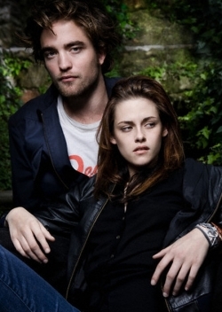 actori-din-twilight-pattinson-si-stewart-thumb-250-0-18 - Robert Pattinson and kristen Stewart