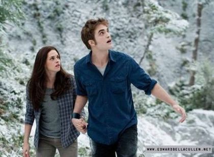 normal_034 - Robert Pattinson and kristen Stewart