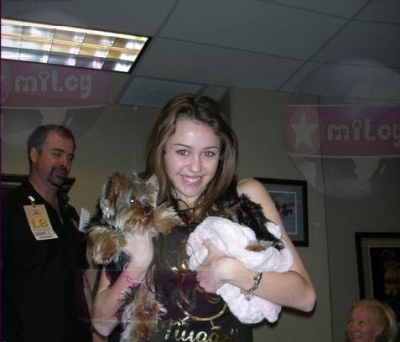 normal_041 - MileyWorld - 2006 Cheetah Girls Tour - Backstage