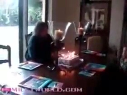 MileyWorld - Happy birthday Billy! 055