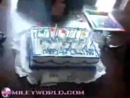 MileyWorld - Happy birthday Billy! 134 - MileyWorld - Happy Birthday Billy - Captures