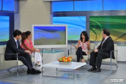 normal_009 - 0-Selena on Despierta America-0