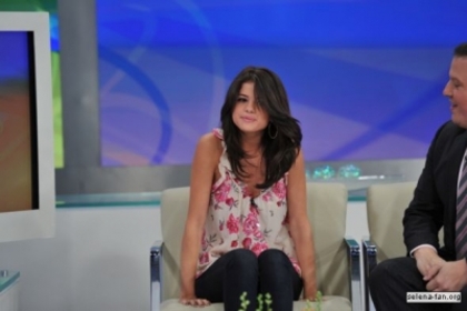 normal_053 - 0-Selena on Despierta America-0