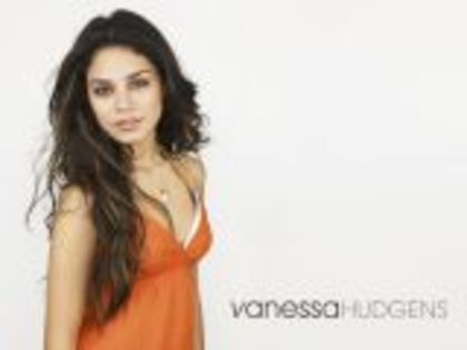 vanessa-hudgens_77 - z-plata pt casedragutze-z