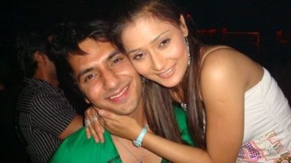 SARA AND ALI8 - SARA KHAN AND ALI MERCHANT