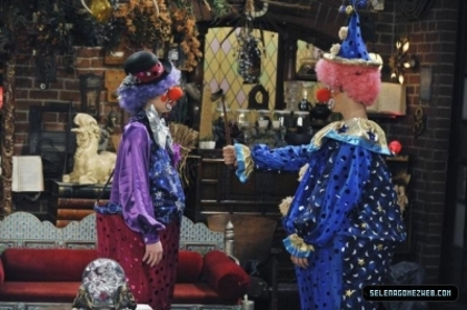 normal_selena-gomez-014