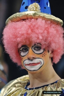 normal_selena-gomez-019