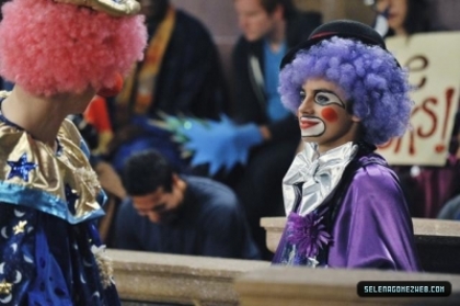 normal_selena-gomez-021