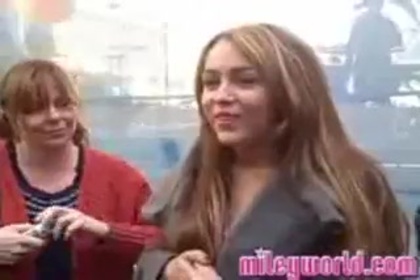 MileyWorld - Warming Up! 078