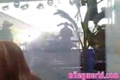 MileyWorld - Warming Up! 163