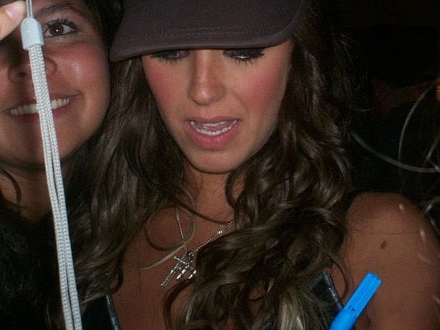 894_1__516030 - Anahi 2