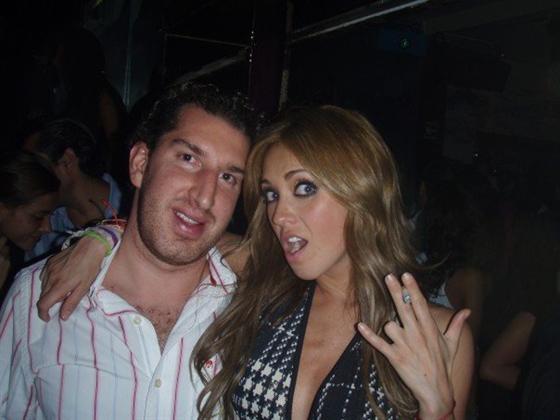 82uds76_491251_517231 - Anahi 2