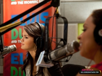 normal_009 - 06-23-11 Selena Gomez Visits Z100 Studios