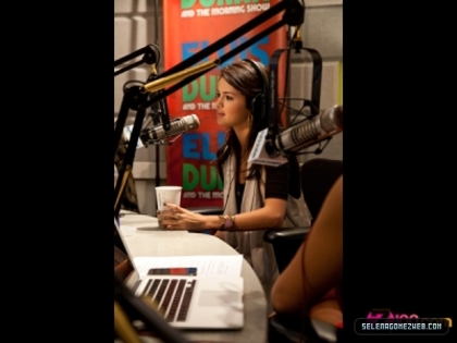 normal_011 - 06-23-11 Selena Gomez Visits Z100 Studios