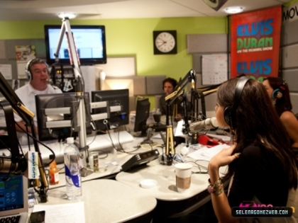 normal_012 - 06-23-11 Selena Gomez Visits Z100 Studios
