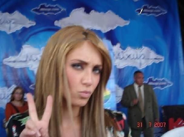 13095914 - Anahi 3
