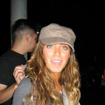 1423354055_7523c8fbc2 - Anahi 3