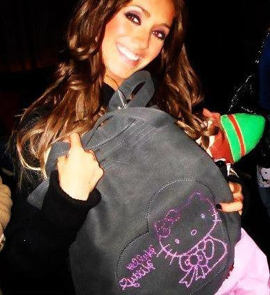 1423400405_1b63f6b57d - Anahi 3
