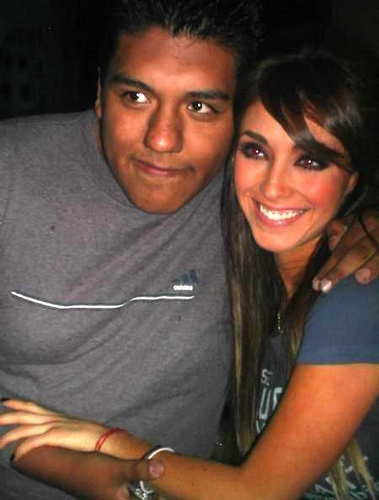 1424281936_282b128954 - Anahi 3