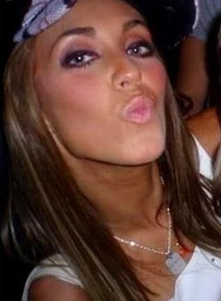 1424282218_c5d01277c7 - Anahi 3