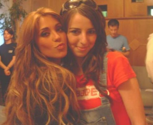 1424283052_3352e76d50 - Anahi 3