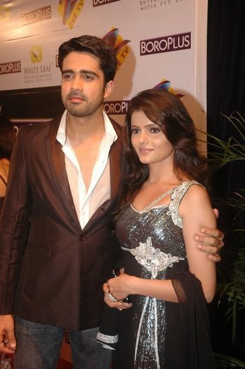 37759115_QJGNGSCJC - Rubina Dilaik si Avinash Sachdev