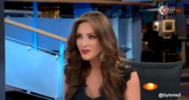26 - Anahi en el Noticiero de Lopez Doriga
