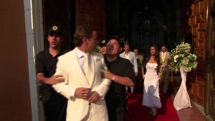 normal_033 - Dos Hogares Promos y Trailer