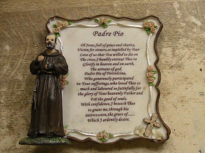 PADRE PIO.