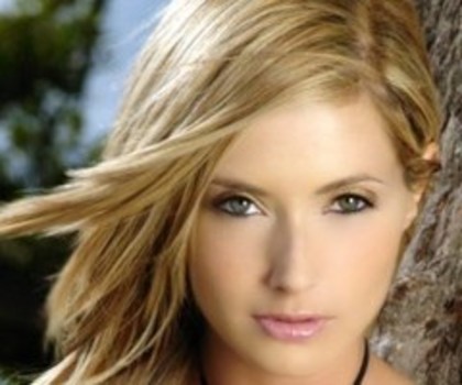 Lisette-Morelos-300x227_thumb - Lisette Morelos