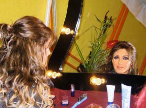 19cgravandolfwx4lf0 - Anahi 5