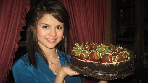 KZTDNJGMBCZOUVXWCZF - POZE SUPER SUPER RARE SELENA GOMEZ