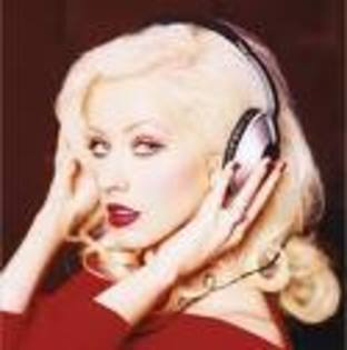 6 - christina aguilera