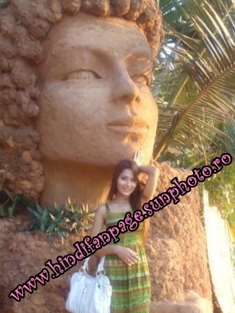 165597_10150095237479556_165475334555_5896215_3098972_n - Sara Khan In Goa POZE RARE