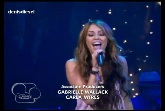 bscap0561 - Hannah Montana Forever Kiss It GoodBye Music Video