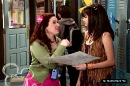 normal_selena-gomez-0039