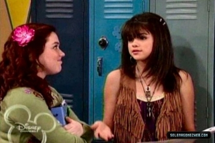 normal_selena-gomez-0044