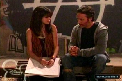 normal_selena-gomez-0058