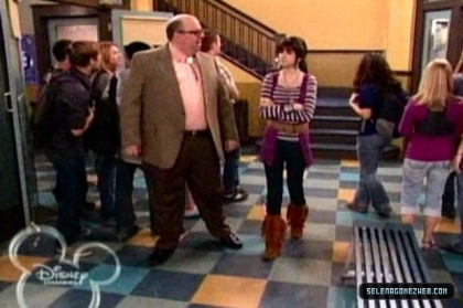 normal_selena-gomez-0077