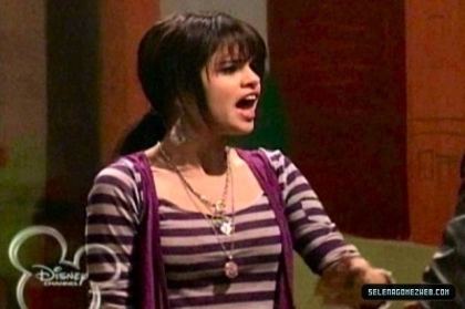 normal_selena-gomez-0091