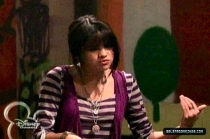 normal_selena-gomez-0100